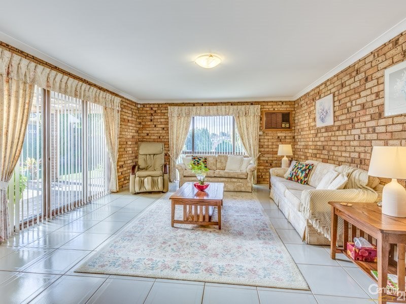 4 Peak Court, Leeming WA 6149