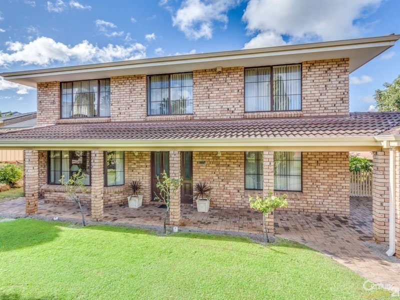 4 Peak Court, Leeming WA 6149