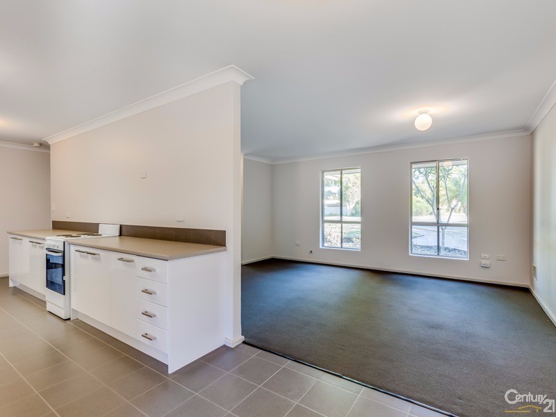 16 Fagence Way, Thornlie WA 6108
