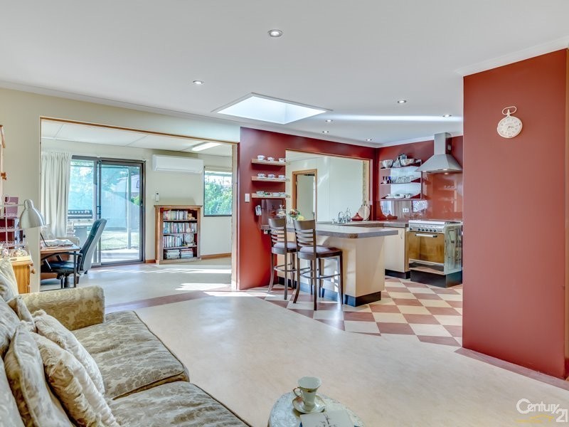 62 Ringarooma Way, Willetton WA 6155