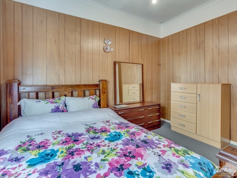 42 Derisleigh Street, Cannington WA 6107