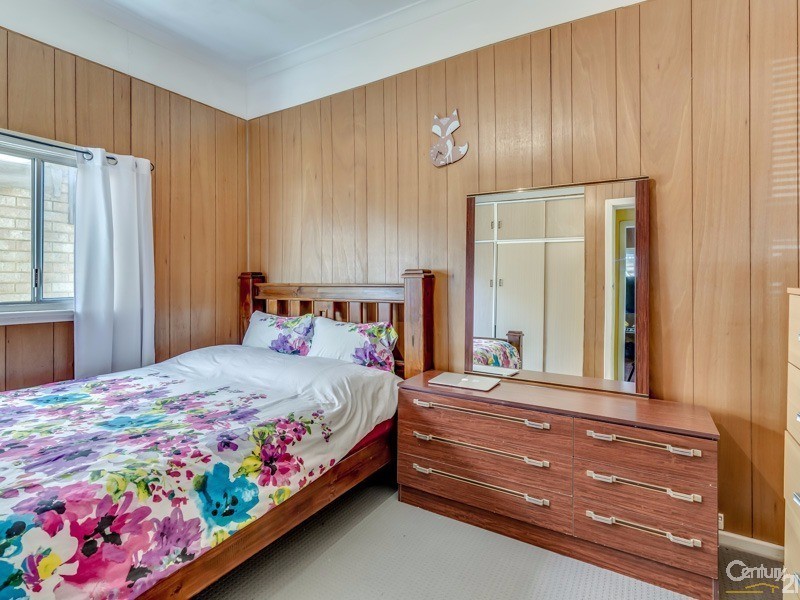 42 Derisleigh Street, Cannington WA 6107