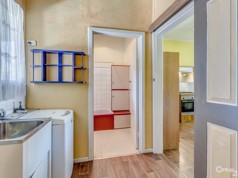 42 Derisleigh Street, Cannington WA 6107