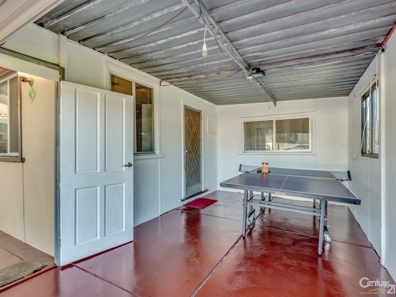 42 Derisleigh Street, Cannington WA 6107