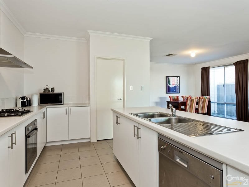 27 Manitoga Street, Landsdale WA 6065