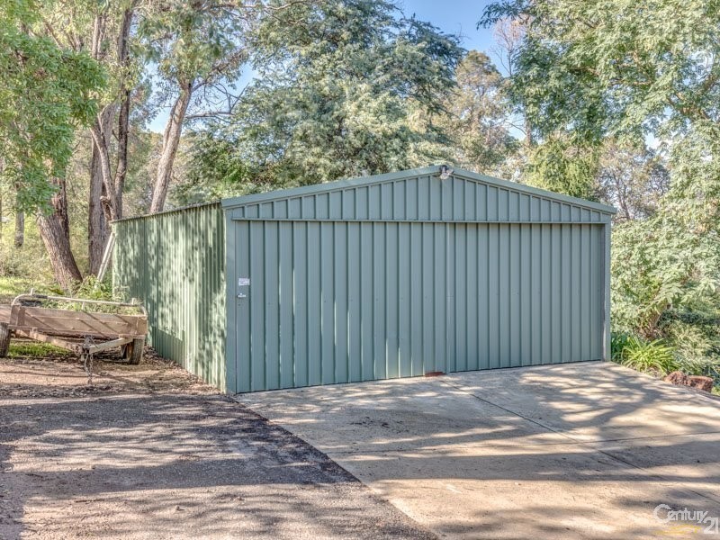 8 Kurrajong Street, Roleystone WA 6111