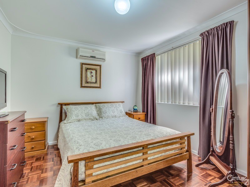 12A Manning Road, Cannington WA 6107