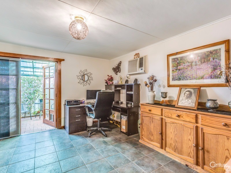 12A Manning Road, Cannington WA 6107