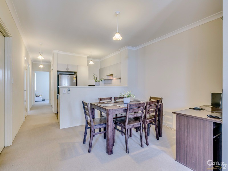 41/17 Southdown Place, Thornlie WA 6108