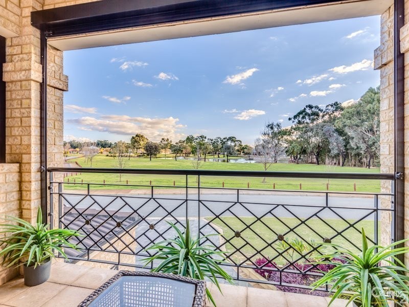 45 Welbeck Road, Canning Vale WA 6155