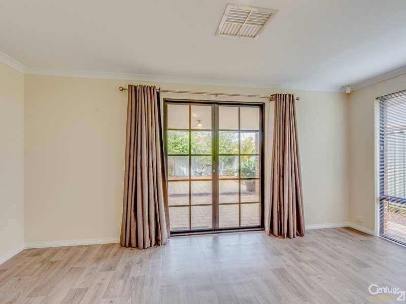 26 Abingdon Crescent, Wellard WA 6170