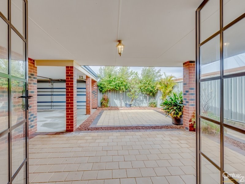 26 Abingdon Crescent, Wellard WA 6170