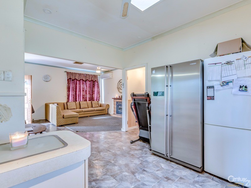 20 Comino Street, Cloverdale WA 6105