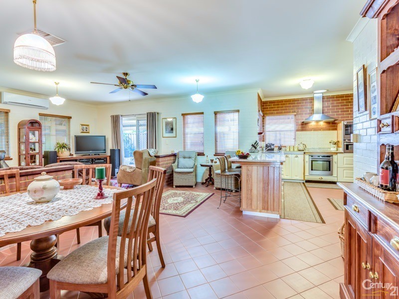 20 Wyton Place, Gosnells WA 6110