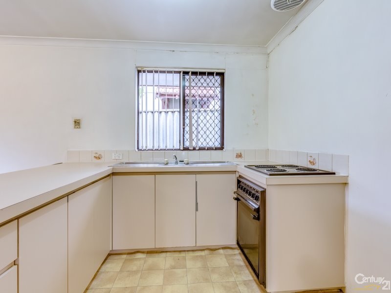 8 Quinn Avenue, Bentley WA 6102