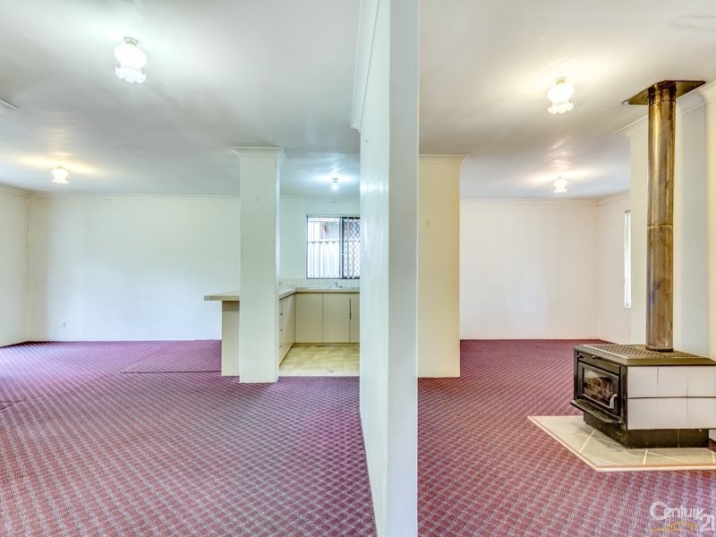 8 Quinn Avenue, Bentley WA 6102