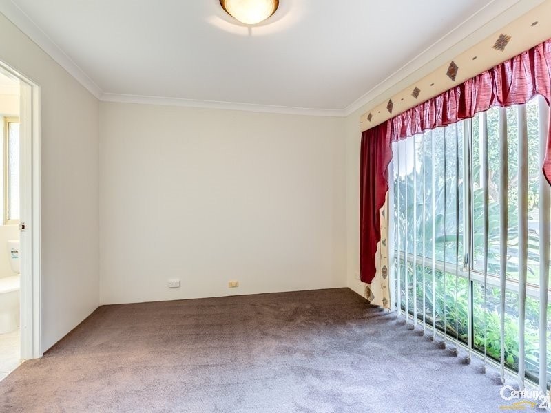 28 Bullfinch Street, Huntingdale WA 6110