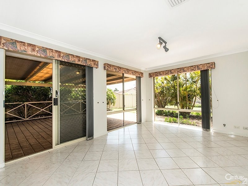 28 Bullfinch Street, Huntingdale WA 6110