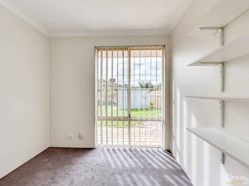 28 Bullfinch Street, Huntingdale WA 6110