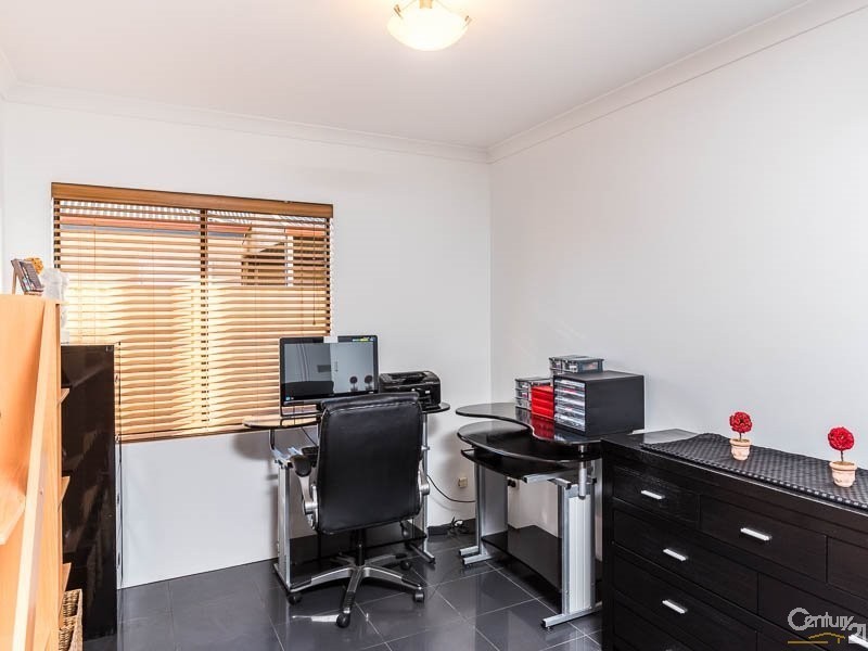 21 Figtree Drive, Canning Vale WA 6155