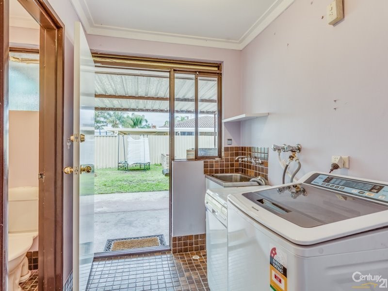 1 Prion Street, Thornlie WA 6108