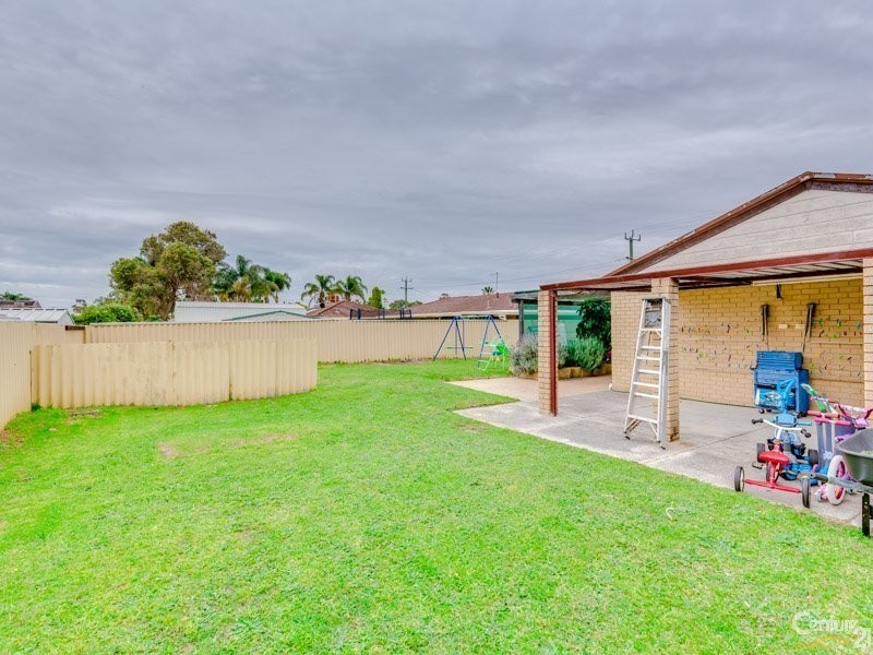 1 Prion Street, Thornlie WA 6108