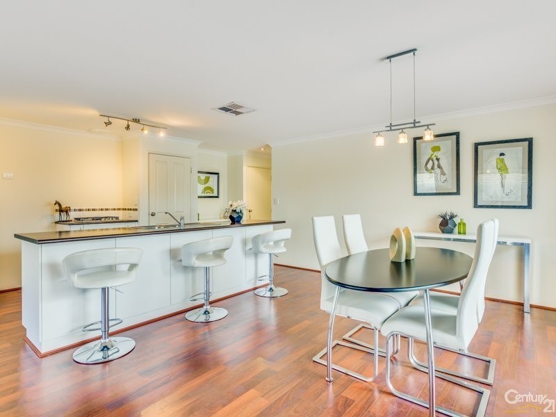 113 Canna Drive, Canning Vale WA 6155