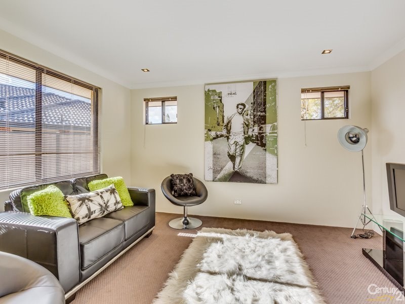 113 Canna Drive, Canning Vale WA 6155