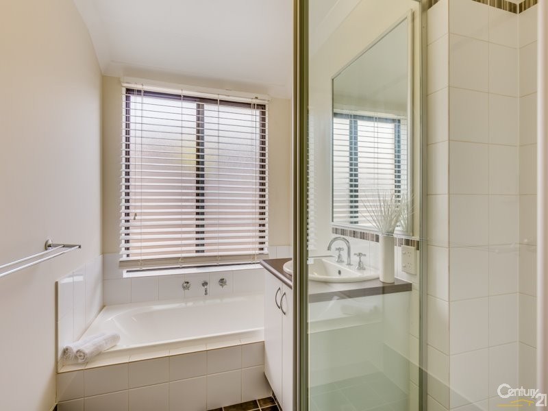 113 Canna Drive, Canning Vale WA 6155