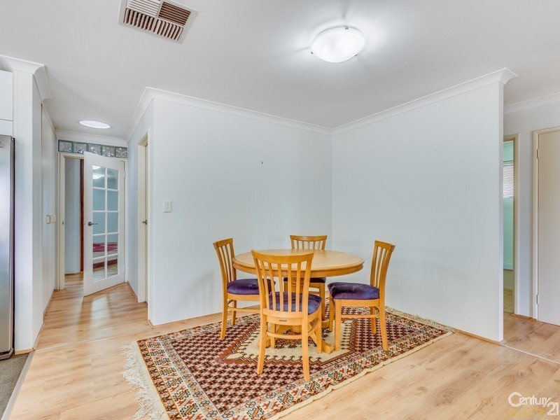 25 Limbee Glade, Huntingdale WA 6110