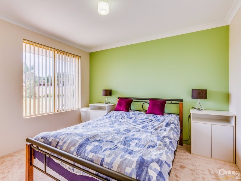 25 Limbee Glade, Huntingdale WA 6110