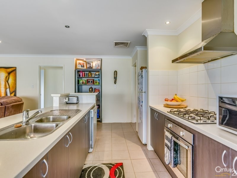 17 Newell Loop, Gosnells WA 6110