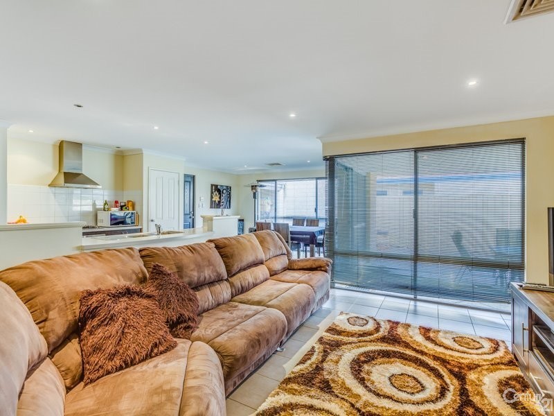 17 Newell Loop, Gosnells WA 6110