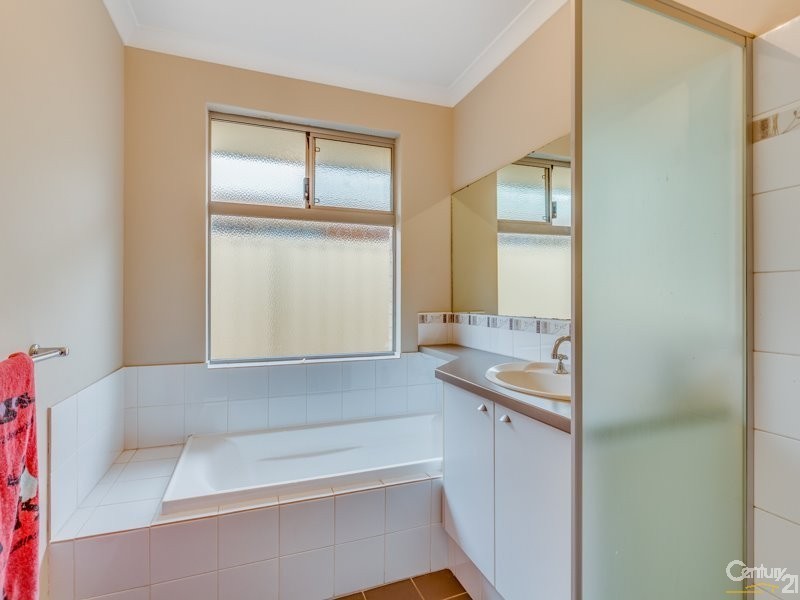 17 Newell Loop, Gosnells WA 6110