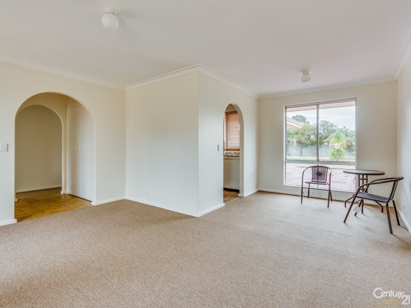 3 Coran Place, Camillo WA 6111