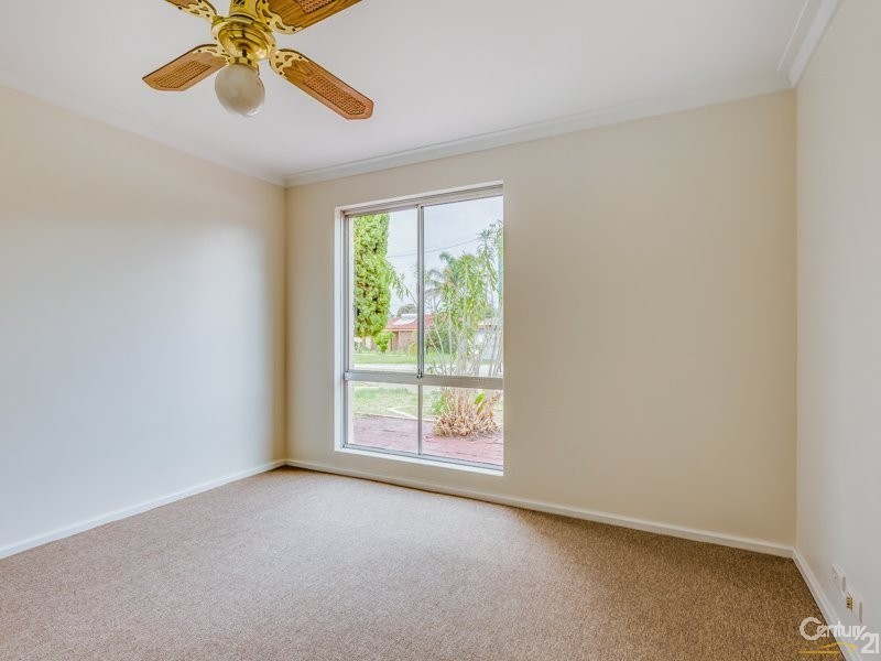 3 Coran Place, Camillo WA 6111