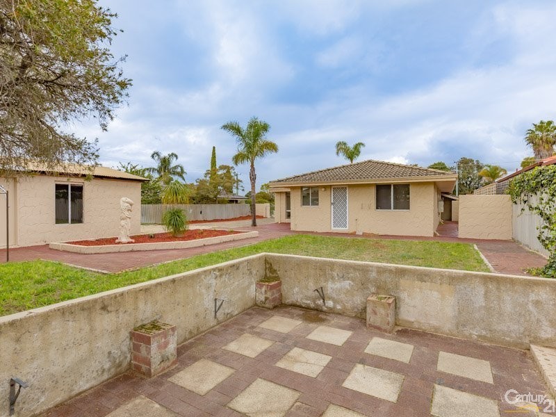 3 Coran Place, Camillo WA 6111