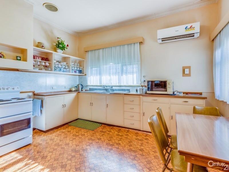 21 Celebration Street, Beckenham WA 6107