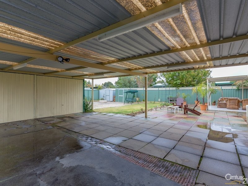 42 Kelton Way, Thornlie WA 6108