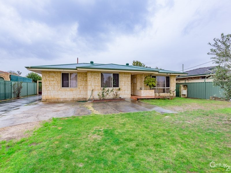 42 Kelton Way, Thornlie WA 6108
