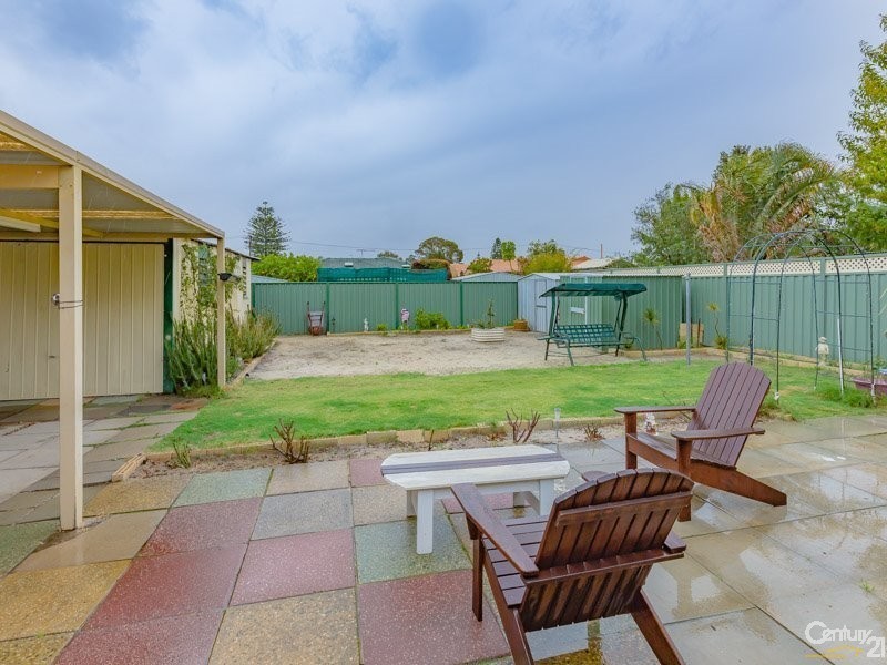 42 Kelton Way, Thornlie WA 6108