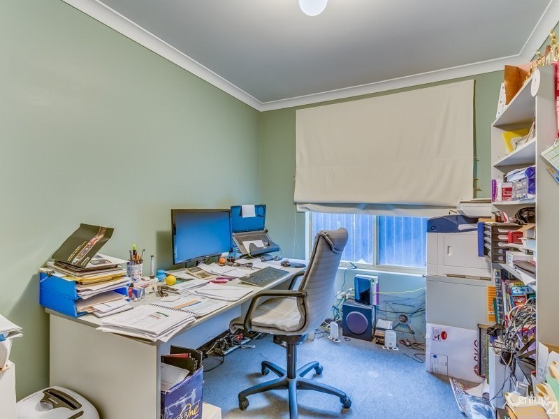 8 Pitta Place, Thornlie WA 6108