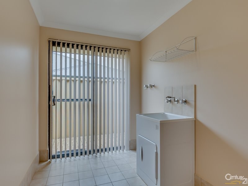 9 Bletchley Parkway, Southern River WA 6110
