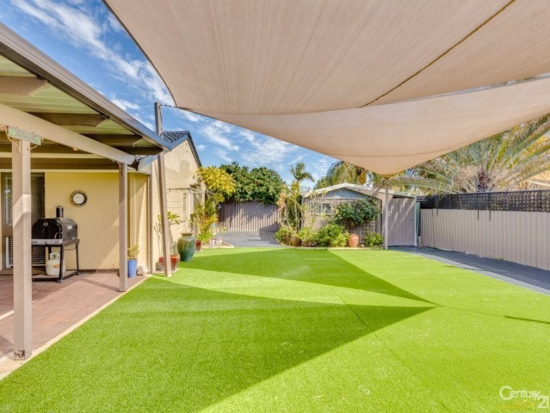 3 Bamshill Place, Thornlie WA 6108