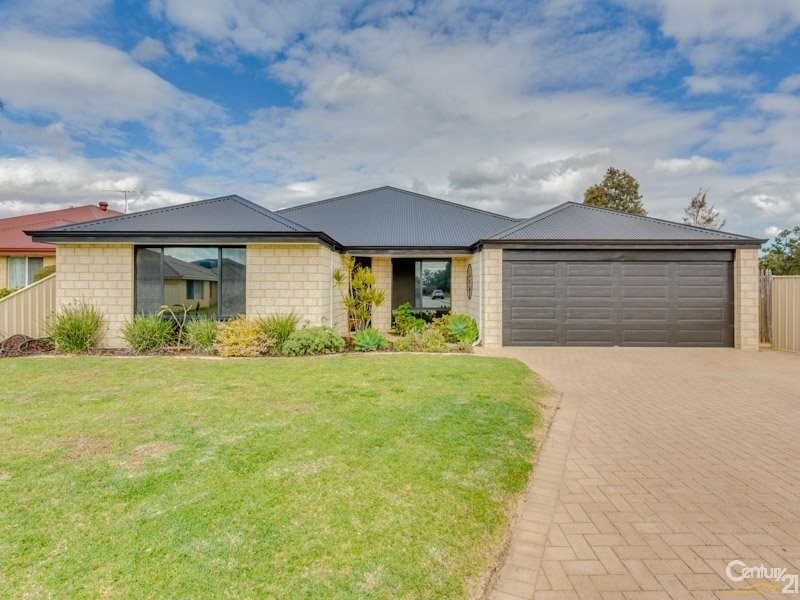 17 Fulmar Way, Seville Grove WA 6112
