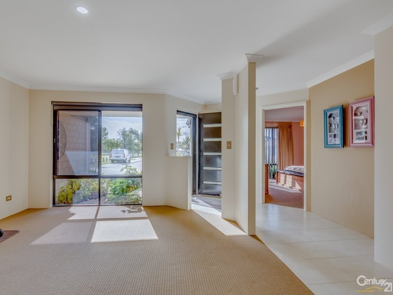 17 Fulmar Way, Seville Grove WA 6112