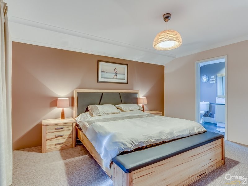 17 Fulmar Way, Seville Grove WA 6112