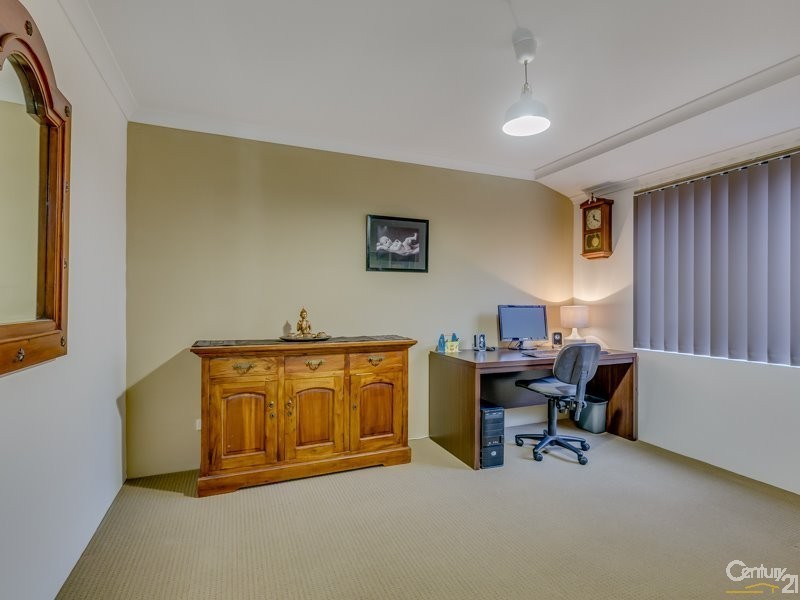 17 Fulmar Way, Seville Grove WA 6112