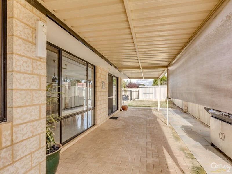 17 Fulmar Way, Seville Grove WA 6112