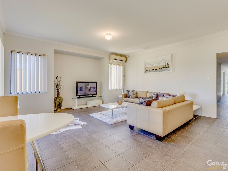 28 Pentland Street, Canning Vale WA 6155